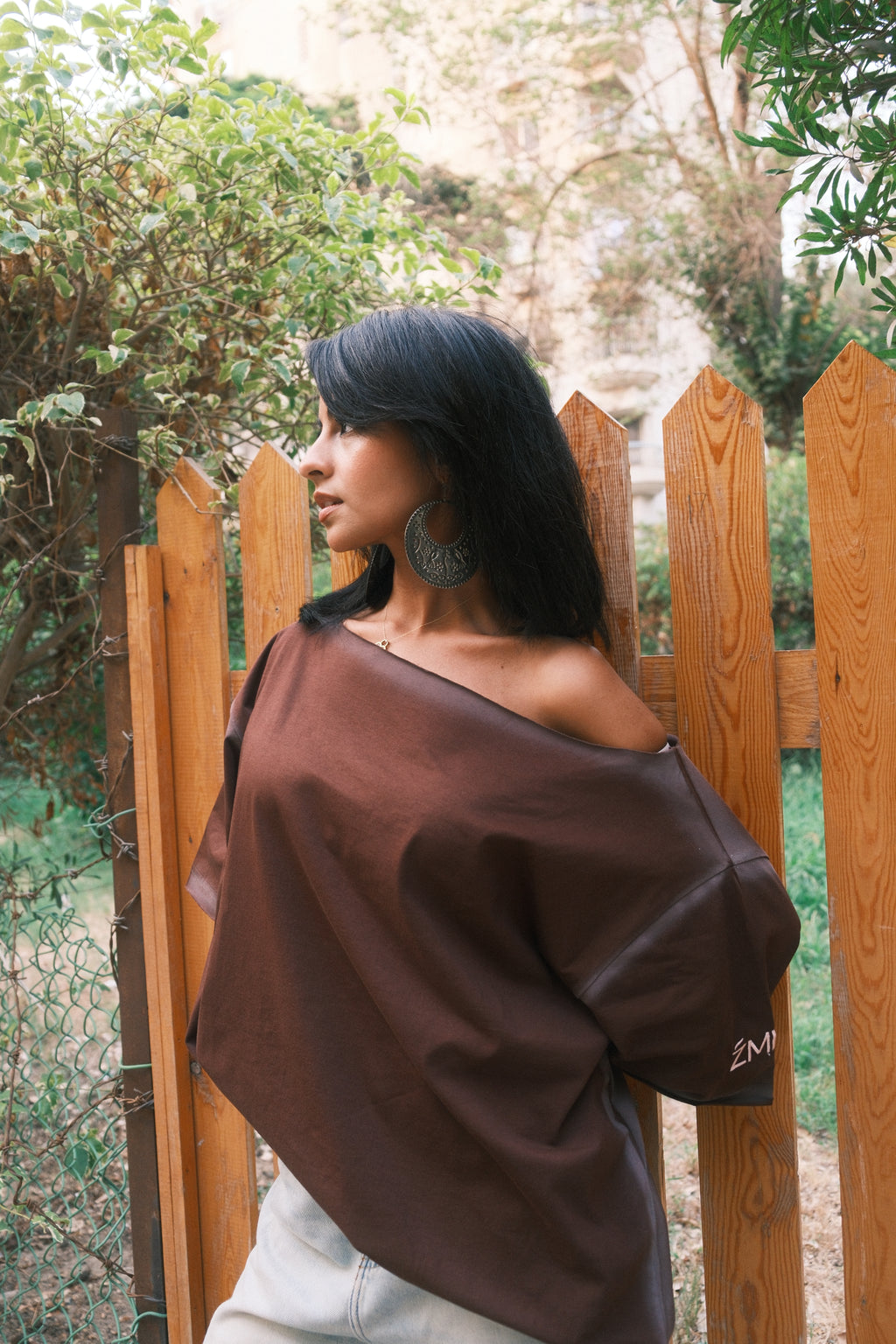 OFF-Shoulder Tee